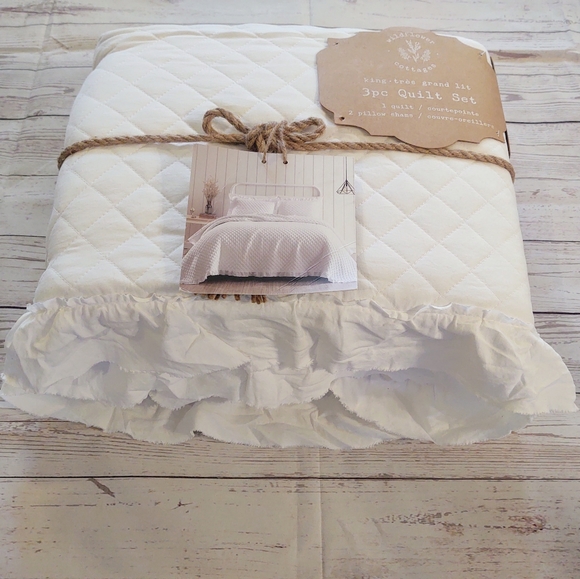 Wildflower Cottages Garment Washed King 3pc Quilt Set; Style: White-K - Picture 7 of 7